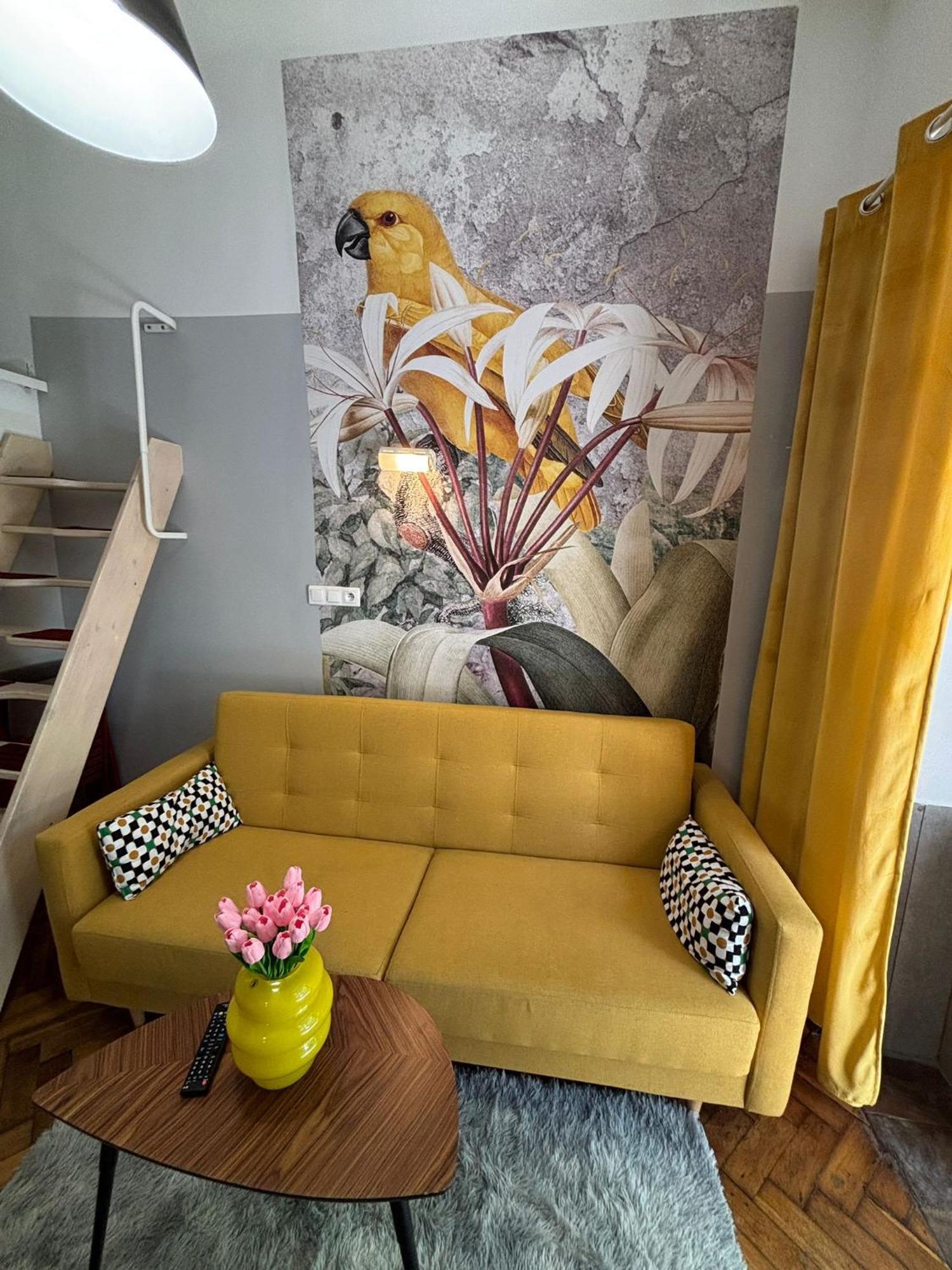 Parrot Apartment Main Station Cracow, Krakow